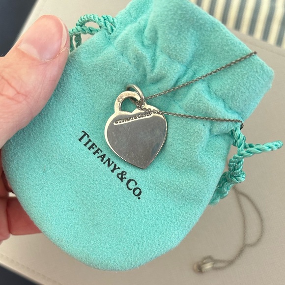 Tiffany & Co heart tag pendant (retired style) - Picture 3 of 4